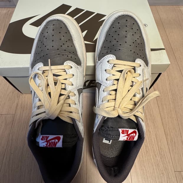 스캇x조던 리버스모카