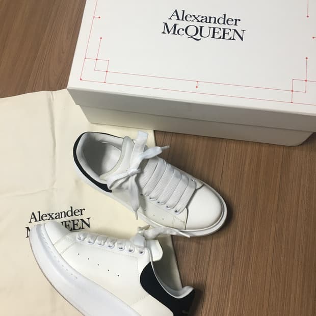 알렉산더 맥퀸 오버솔 스니커즈 여성