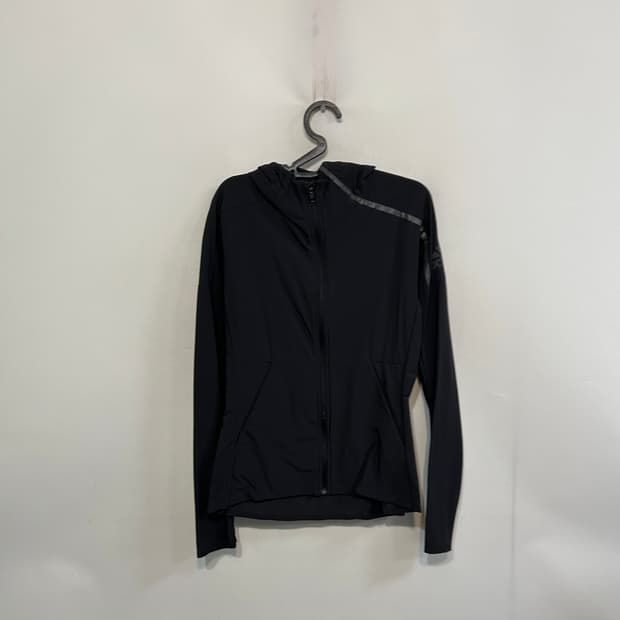 아디다스 여성 러닝 바람막이 집업 블랙 55정도