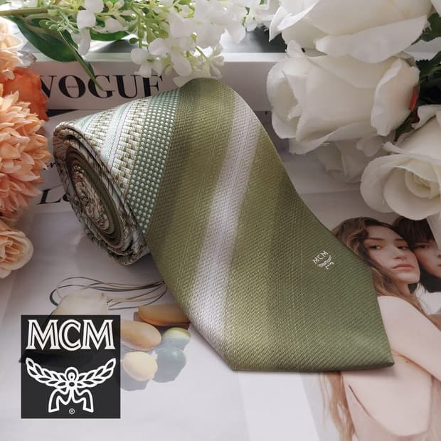 MCM 실크 그린 스트라이프 텍스처 넥타이 8.7cm A+등급 K1608