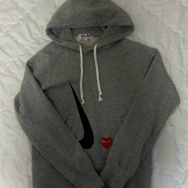 꼼데 나이키 콜라보 후드티 급처