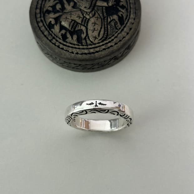 Wings of Tide Band 92Silver Ring