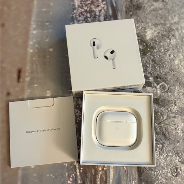 에어팟3세대 라이트닝 판매