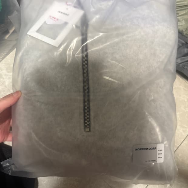 2사이즈 논노드 하프 집 플리스 클라우드 화이트