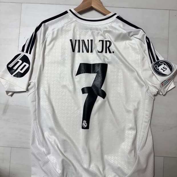 비니사우스 유니폼