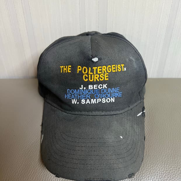 팔리할리우드 폴터가이스트 햇 제임스프랭코 세인트미카엘 크롬하츠 뤡코즈