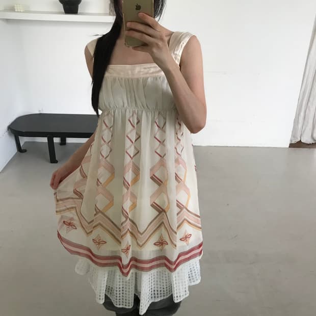 vintage ivory pattern sleeveless