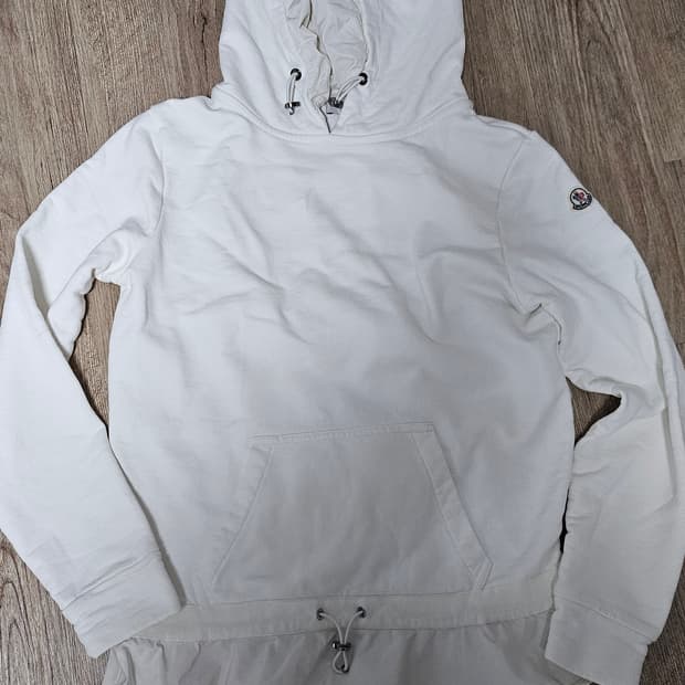 [A] 몽클레어 정품 화이트 후드티 S