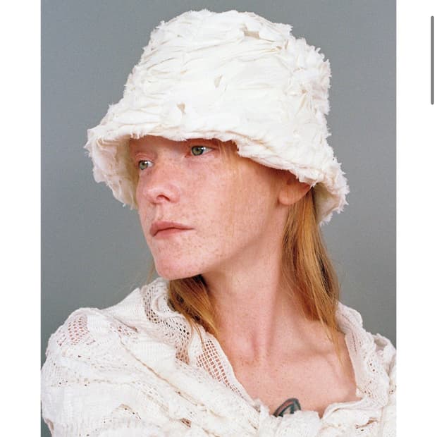 어썸니즈 웨이브 램프쉐이드 햇_리프 크림