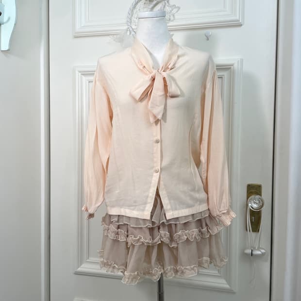 coral bow point spring blouse