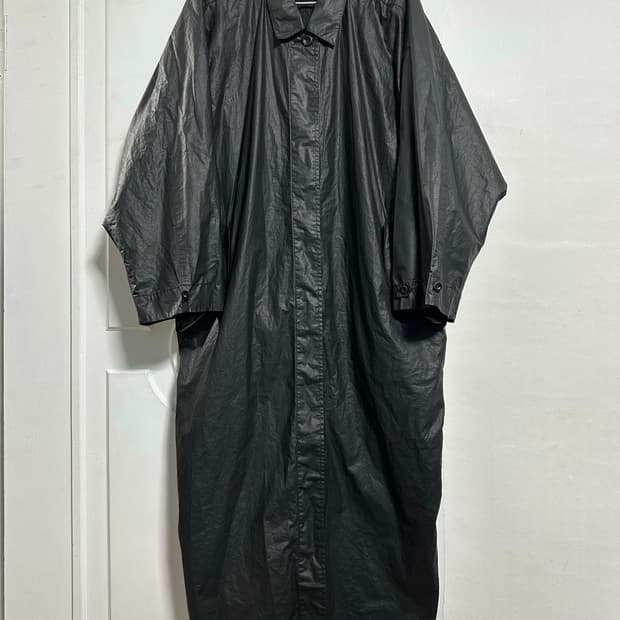 모이아 25FW 윈드 코트