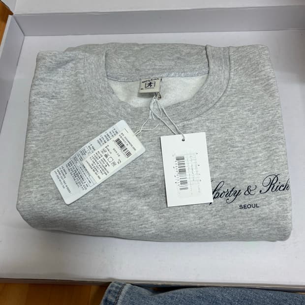 스포티앤리치 / 서울 한정판 맨투맨