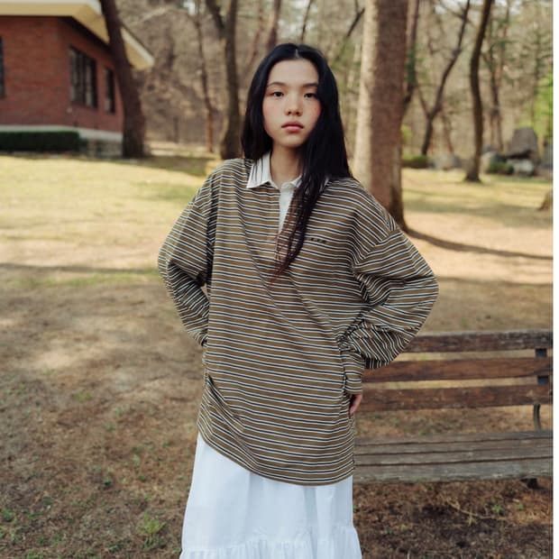 monoha Khaki pin stripe collar t-shirt