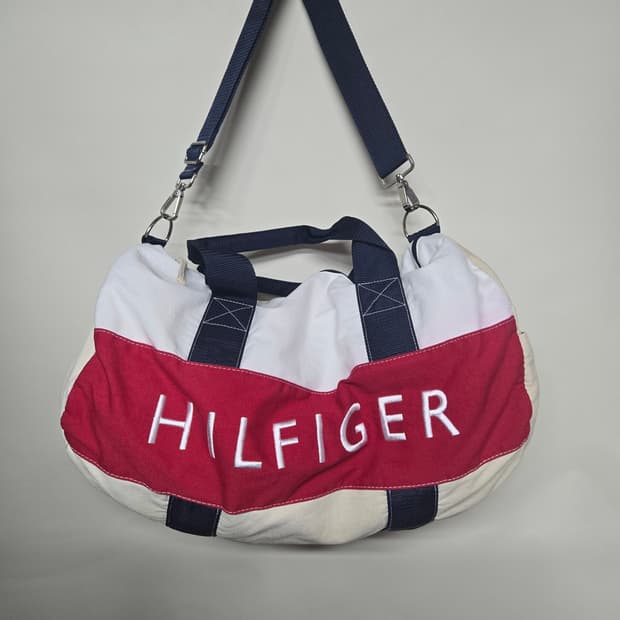 타미힐피거 더플백