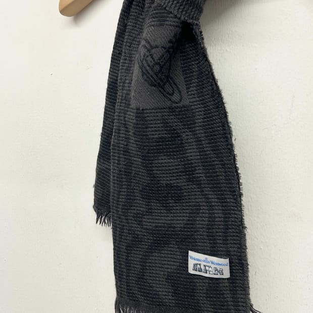 비비안 웨스트우드 머플러