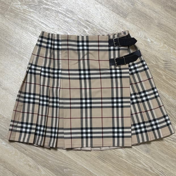 버버리 체크 플리츠 스커트