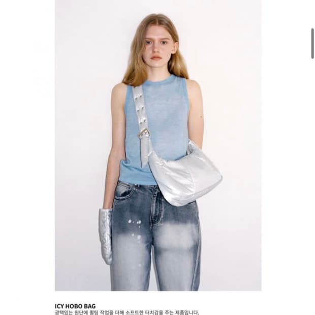 필인더블랭크 icy hobo bag