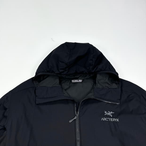 아크테릭스 아톰 풀오버 블랙 바람막이 자켓 (XXL)