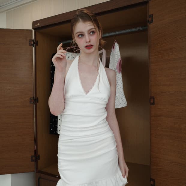 새상품) 드라이로즈 무신사 홀터넥 미니원피스