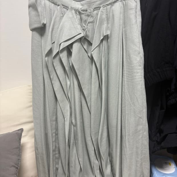 Eonts Offbeat pleats skirt 민트 2 사이즈