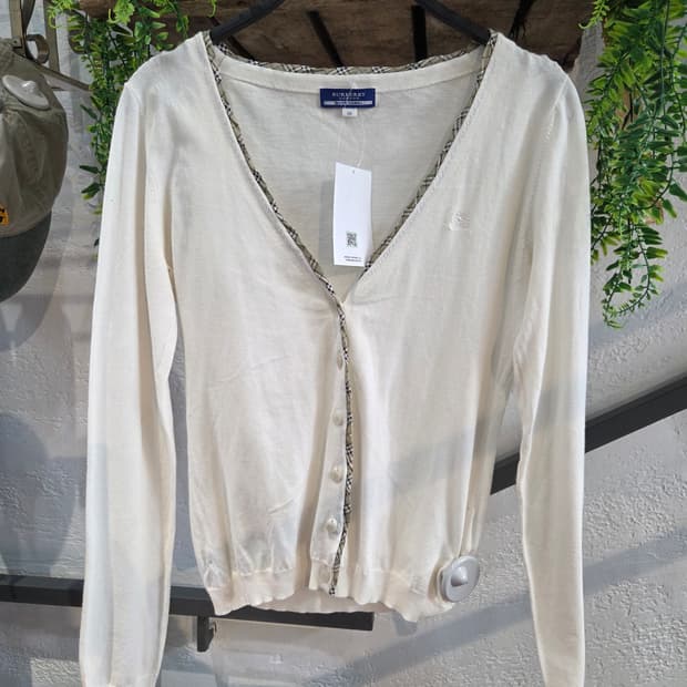 Burberry 버버리 아이보리 프릴가디건