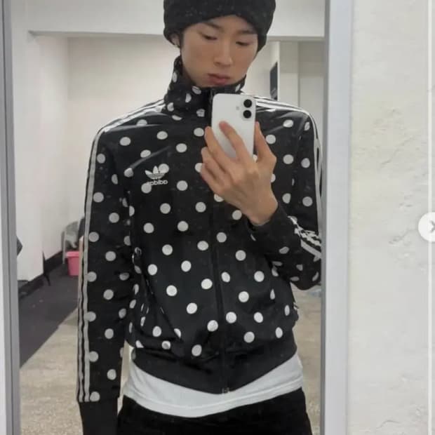 나우아임영 아디다스 도트 져지