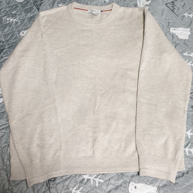 OLZEN 슬림핏 캐시미어 블렌드 라운드 니트 (100)