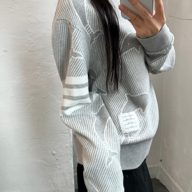 Thom Browne 톰브라운 그레이 돌핀 맨투맨
