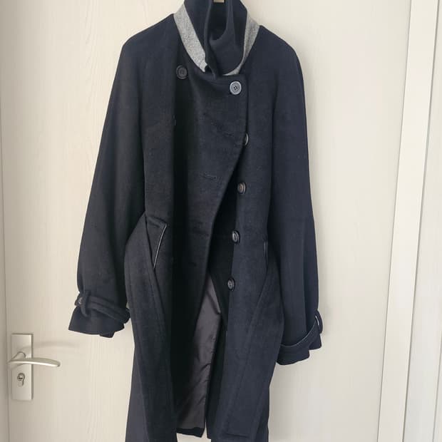 타임 블랙 모직 코트