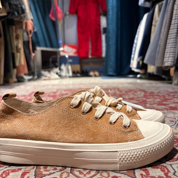 스웨이드 스니커즈