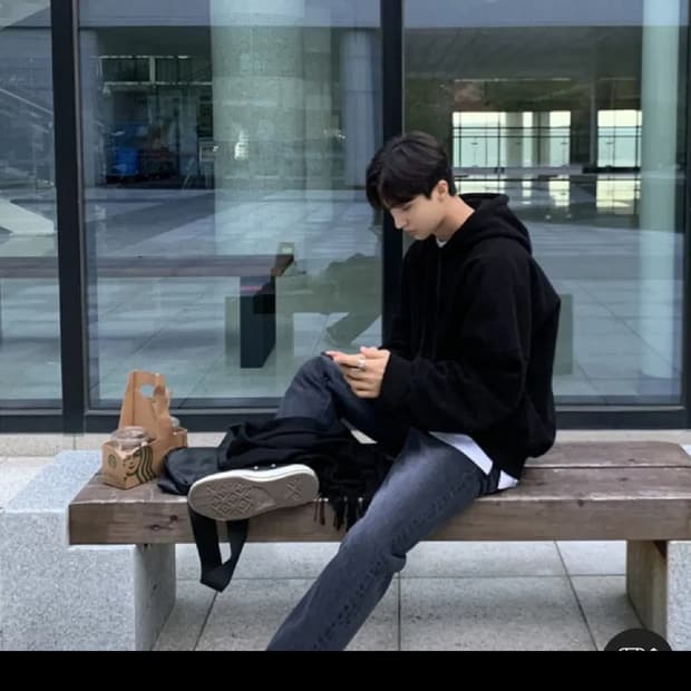 Free / 블랙 ) 데일리 오버핏 기모 후드티셔츠