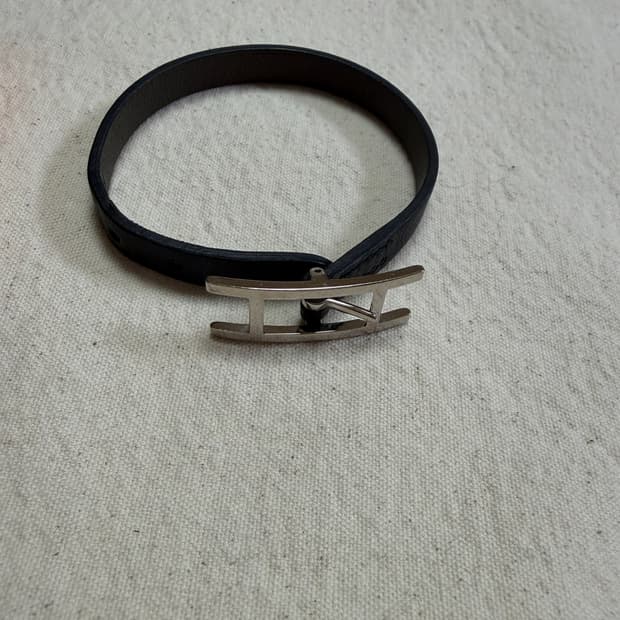 에르메스 가죽팔찌 양면착용가능