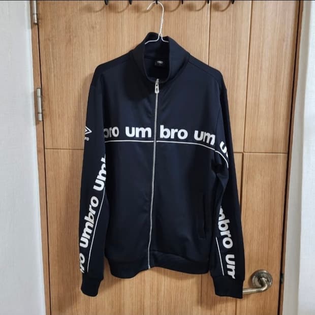 (100)엄브로 트레이닝복 세트