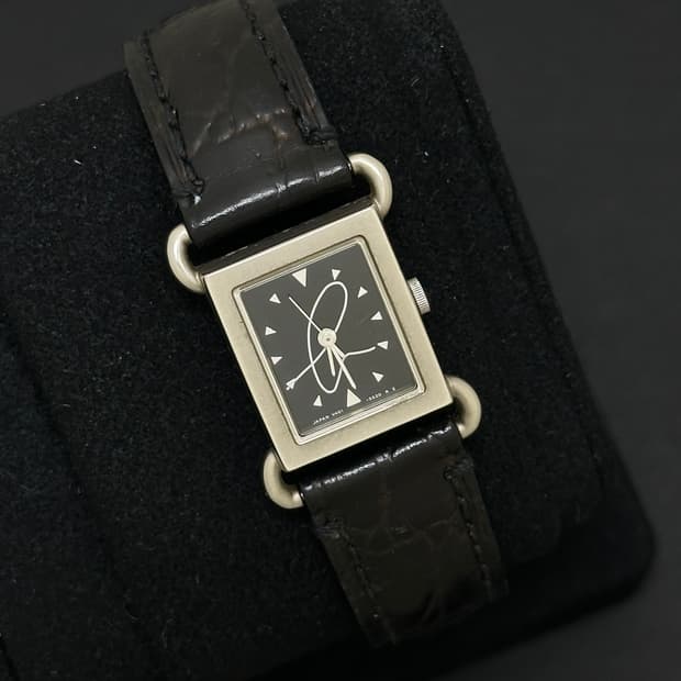 아네스베 스퀘어 쿼츠 시계