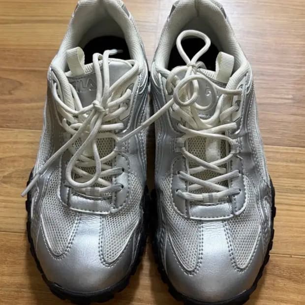 휠라 에샤페 ms 실버문 235