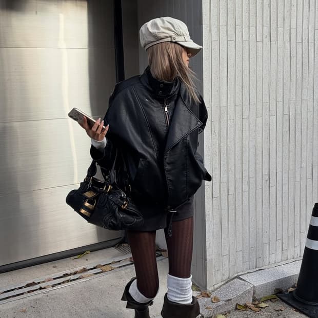 블랙업 샤글 하이넥 퍼 레더점퍼 블랙