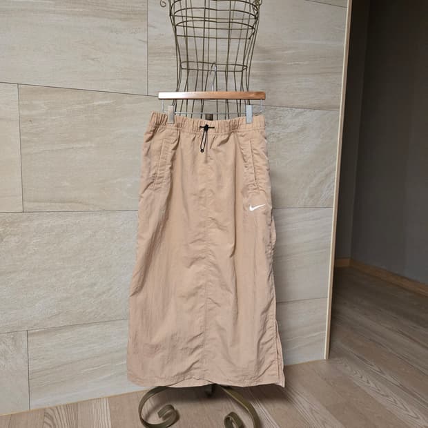 [m] 나이키 스트링 롱 스커트 2025