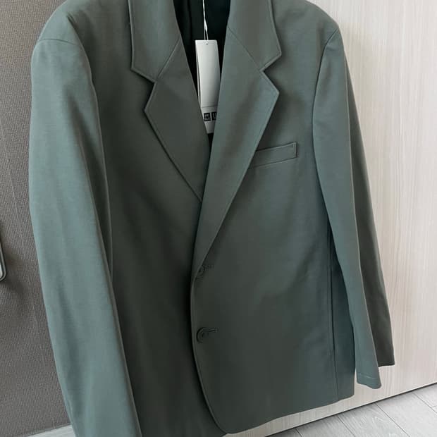 (새상품)르메르 유니클로 유메르 그린 자켓 