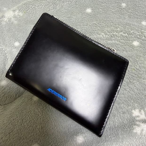 아더에러 카드지갑 팝니다