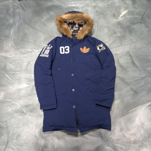 아디다스 불꽃 패치 덕 다운 야상 패딩 105