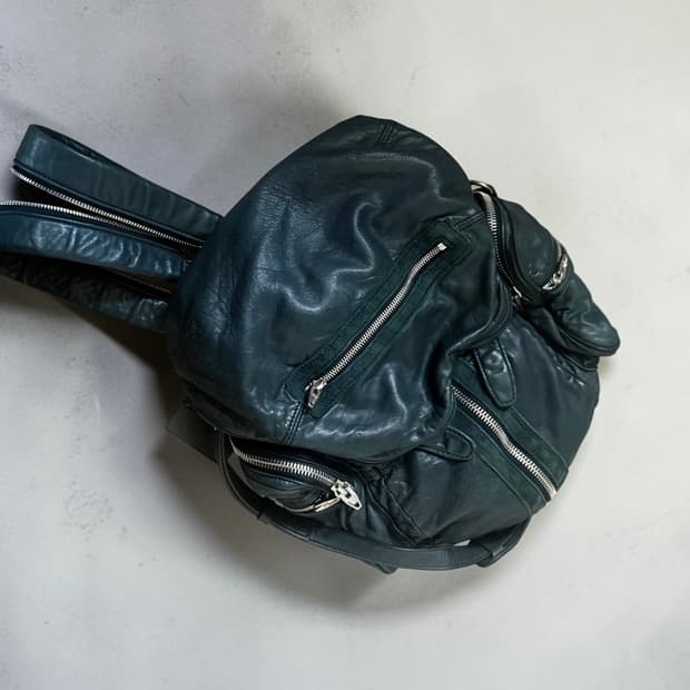 알렉산더왕 마르티 백