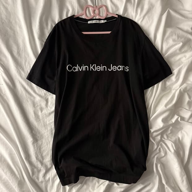 켈빈클라인 반팔