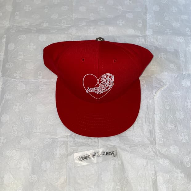 [7 3/4 61.5CM] 크롬하츠 하트 로고 자수 볼캡 레드