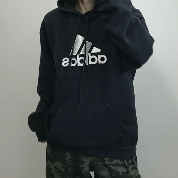 아디다스 빅로고 후드티