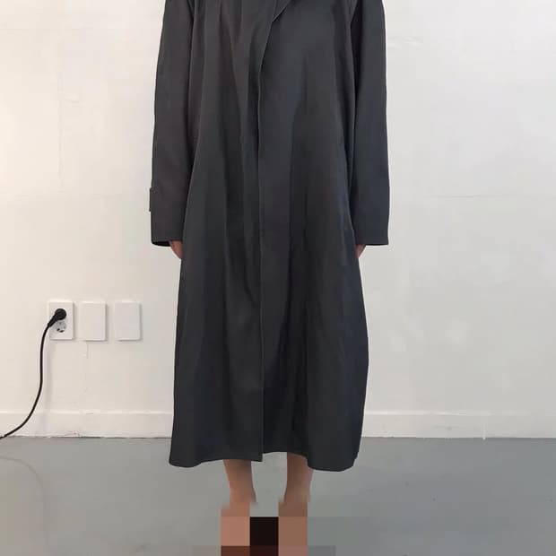 에옹쓰 차콜빛 트렌치코트