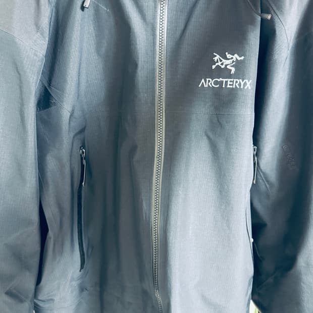 아크테릭스 Arc'teryx - Beta AR Jacket Black