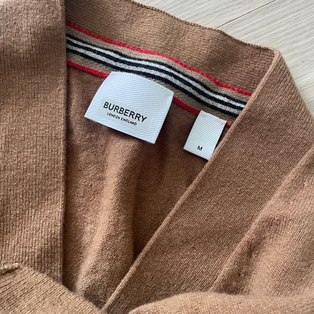 버버리 캐시미어 가디건