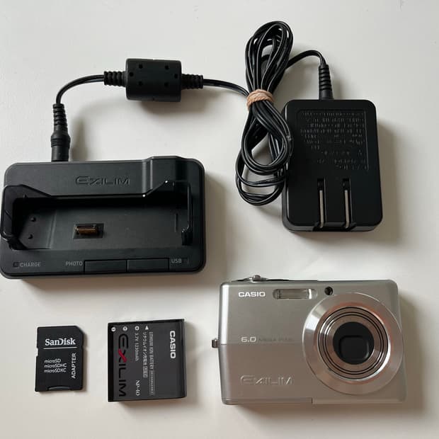 (새상품급) 카시오 엑슬림 z600 풀박스 디카 디지털카메라
