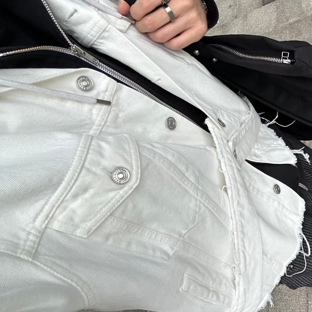 발렌시아가 로고 화이트 데님 자켓