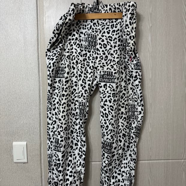 와코마리아 팬츠